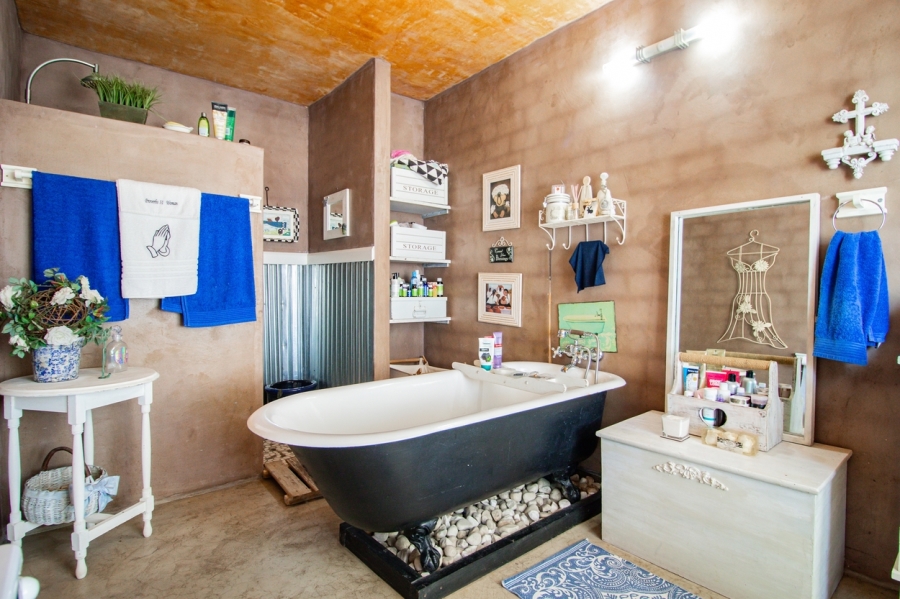 4 Bedroom Property for Sale in Blue Lagoon Western Cape